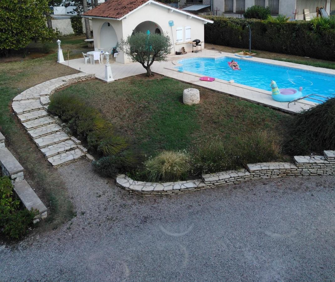 La Maison Basque Sainte-Livrade-sur-Lot Exterior foto